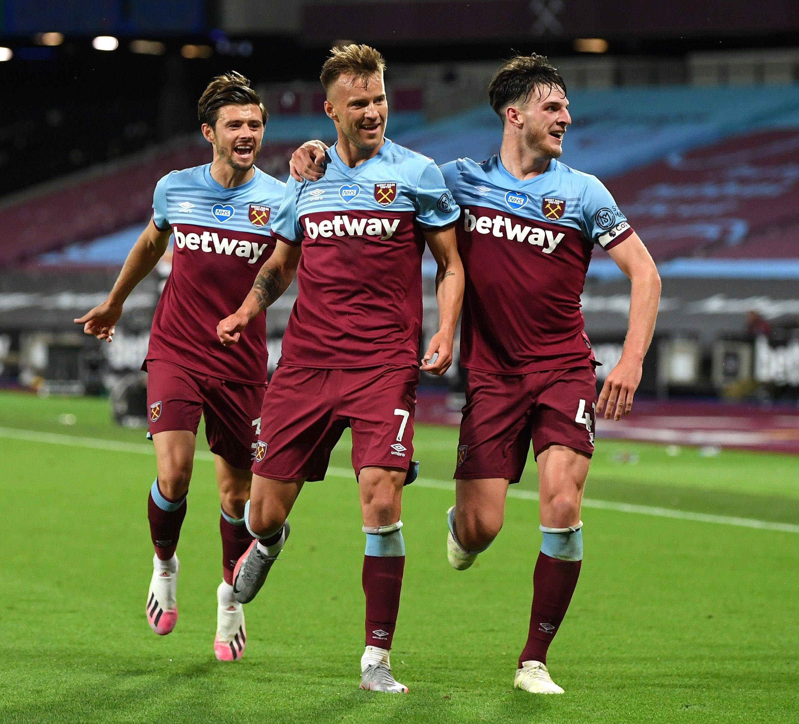 赛地聚焦——英超今晨热度飙升；山东男篮防线松动；话题不断；高层口径保持一致